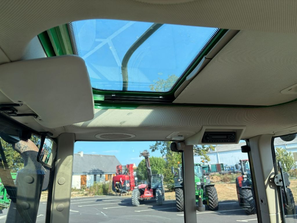 Tracteur JOHN DEERE 6110M - photo slide 10