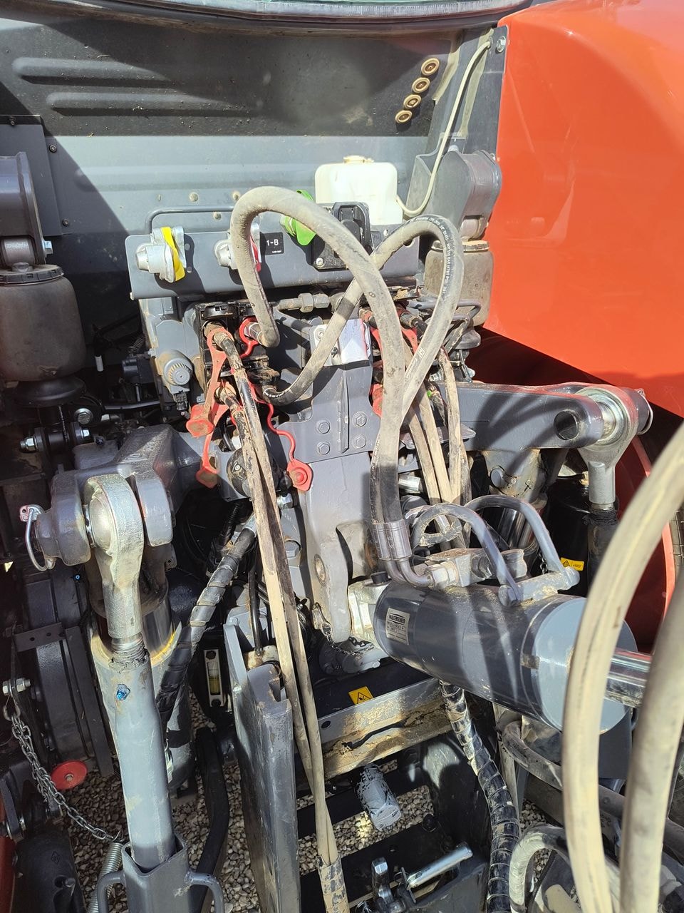 Tracteur KUBOTA M7 173 premium - photo slide 13