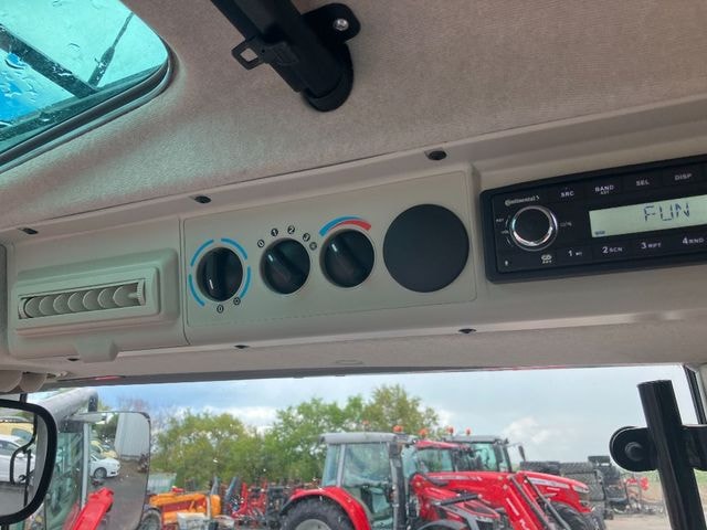 Tracteur chargeur MASSEY FERGUSON 5S115 Dyna 6 Efficient - photo slide 19