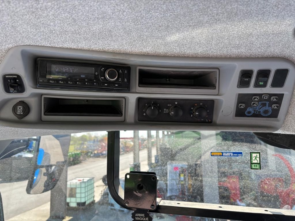 Tracteur NEW HOLLAND T7 315 HD  - photo slide 26