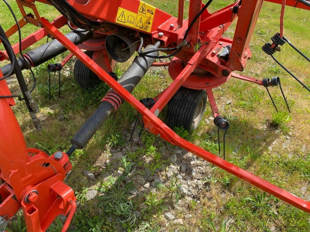 Faneuse KUHN Gf 8702 - photo slide 10