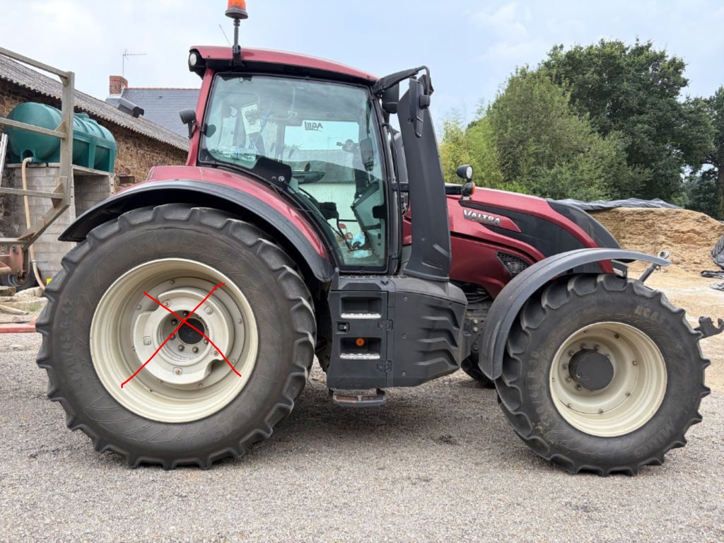 Tracteur VALTRA T175eA - photo slide 14