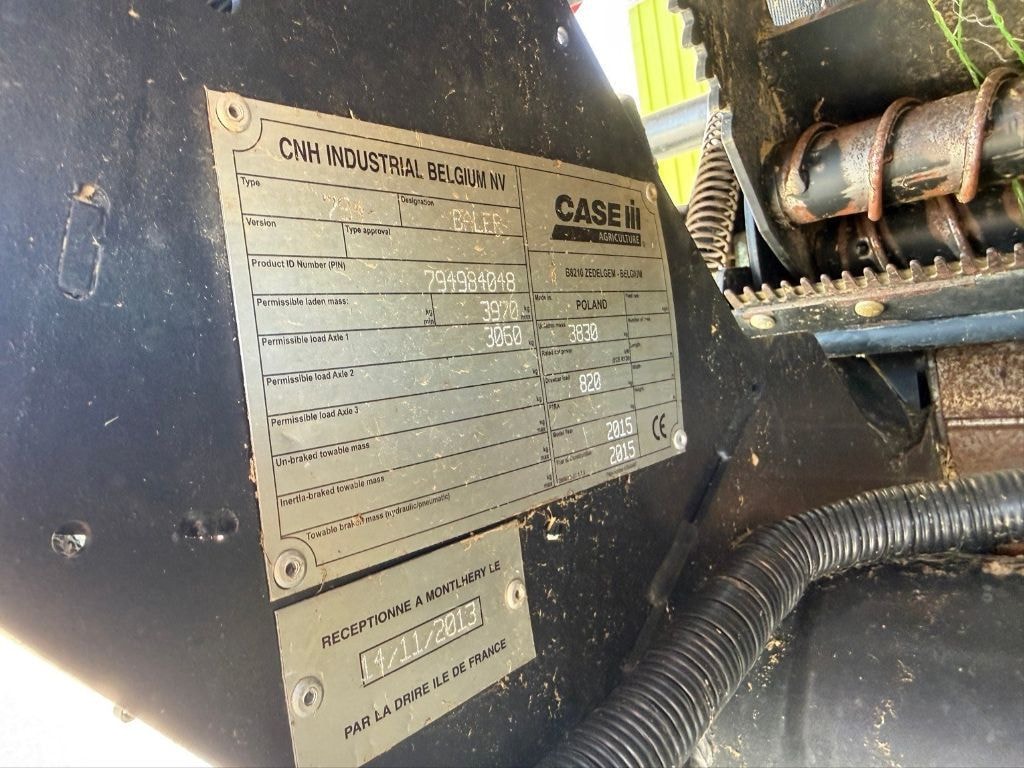 Presse balles rondes CASE IH RB 465 RC - photo slide 9