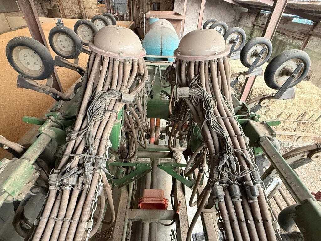 Semoir simplifié AMAZONE Condor 15 001 C - photo slide 22