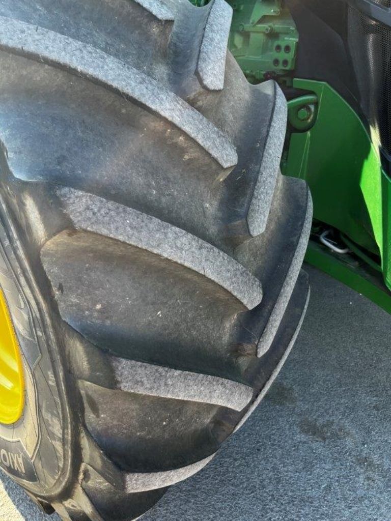 Tracteur JOHN DEERE 8R340 - photo slide 22