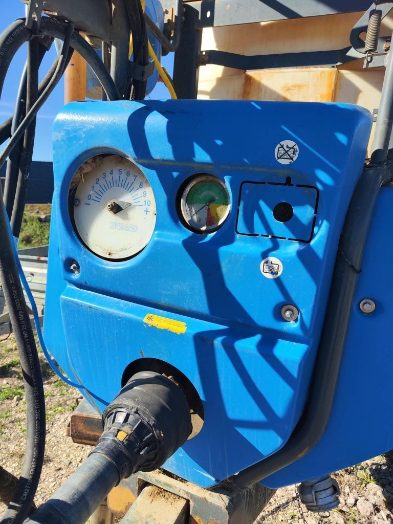 Pulverisateur EVRARD Meteor 4200 litres - photo slide 4