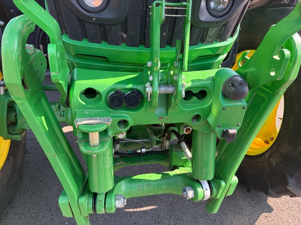 Tracteur chargeur JOHN DEERE 6R150 - photo slide 24