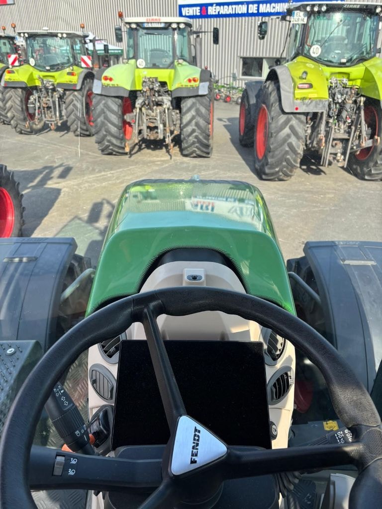 Tracteur FENDT 714 VARIO PROFI - photo slide 12