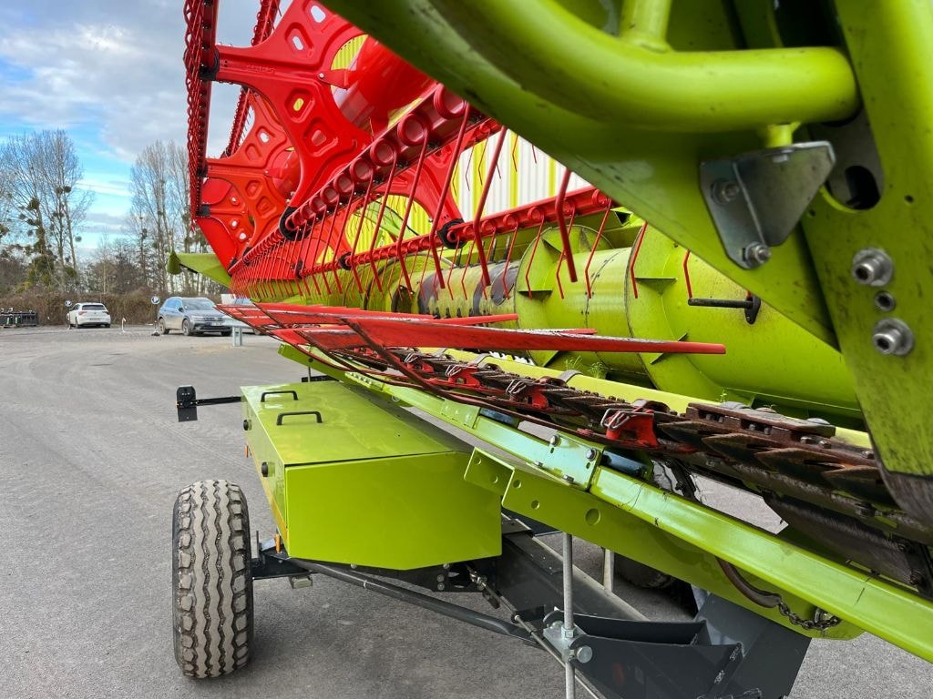 Moissonneuse CLAAS Trion 520 - photo slide 26