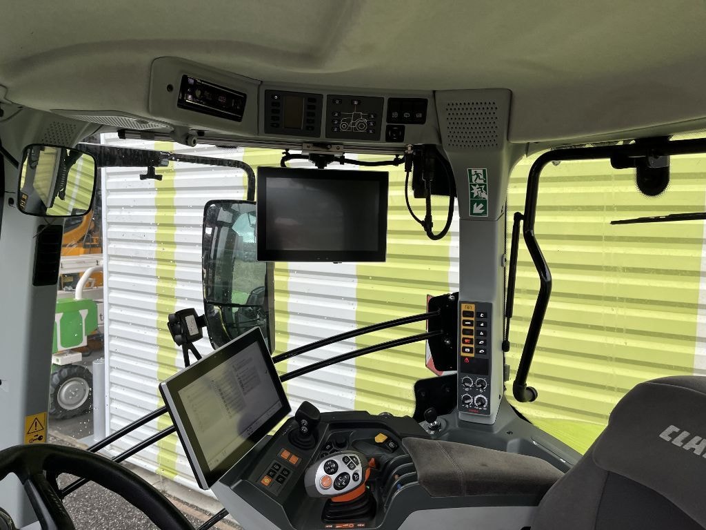 Tracteur CLAAS AXION 950 CEBIS - photo slide 8