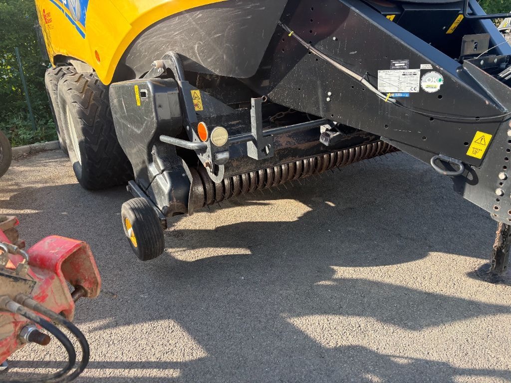 Presse haute densite NEW HOLLAND 1290 - photo slide 6