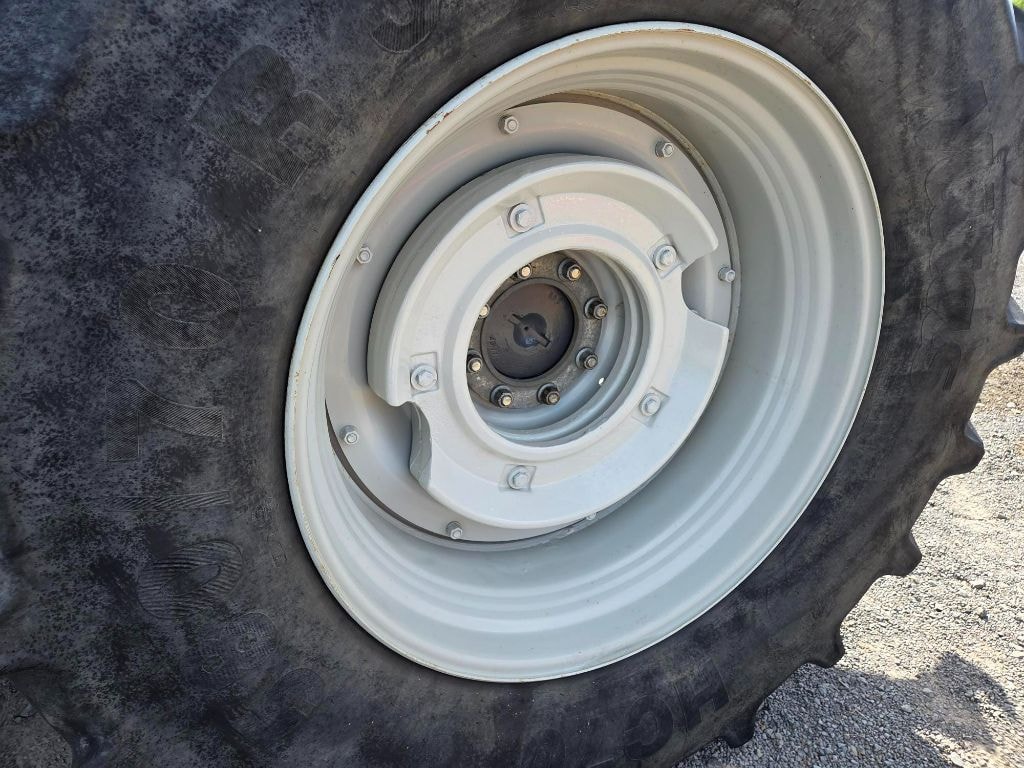 Tracteur chargeur VALTRA T145 ACTIVE - photo slide 12
