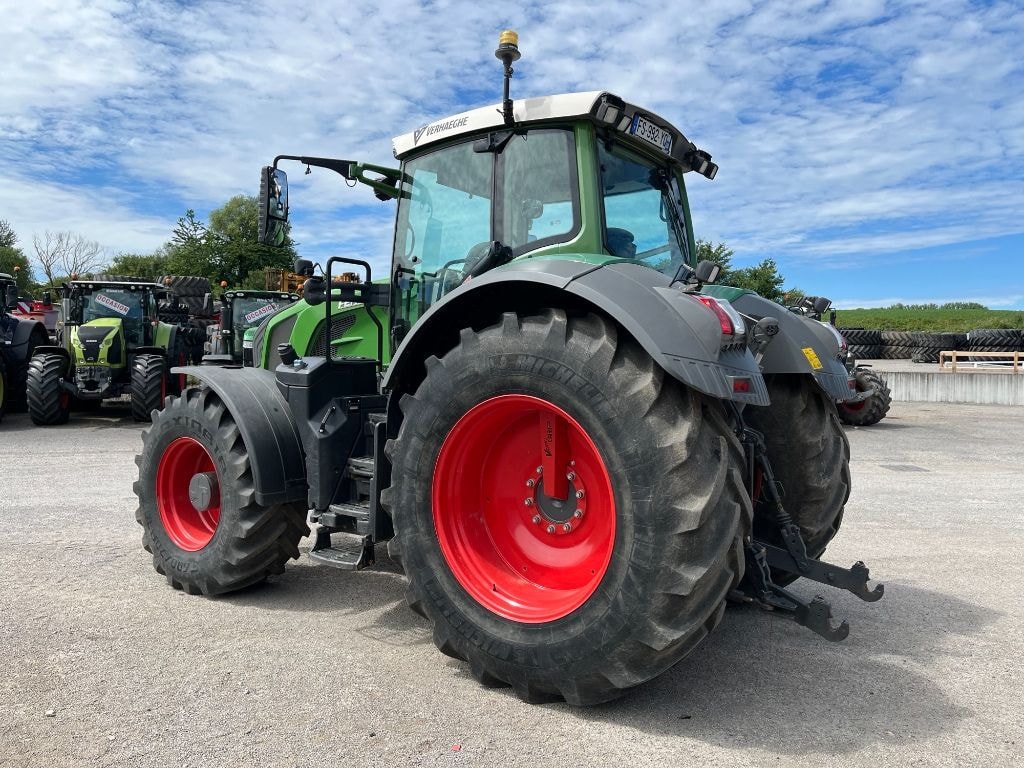 Tracteur FENDT 824 PROFI+ - photo slide 8
