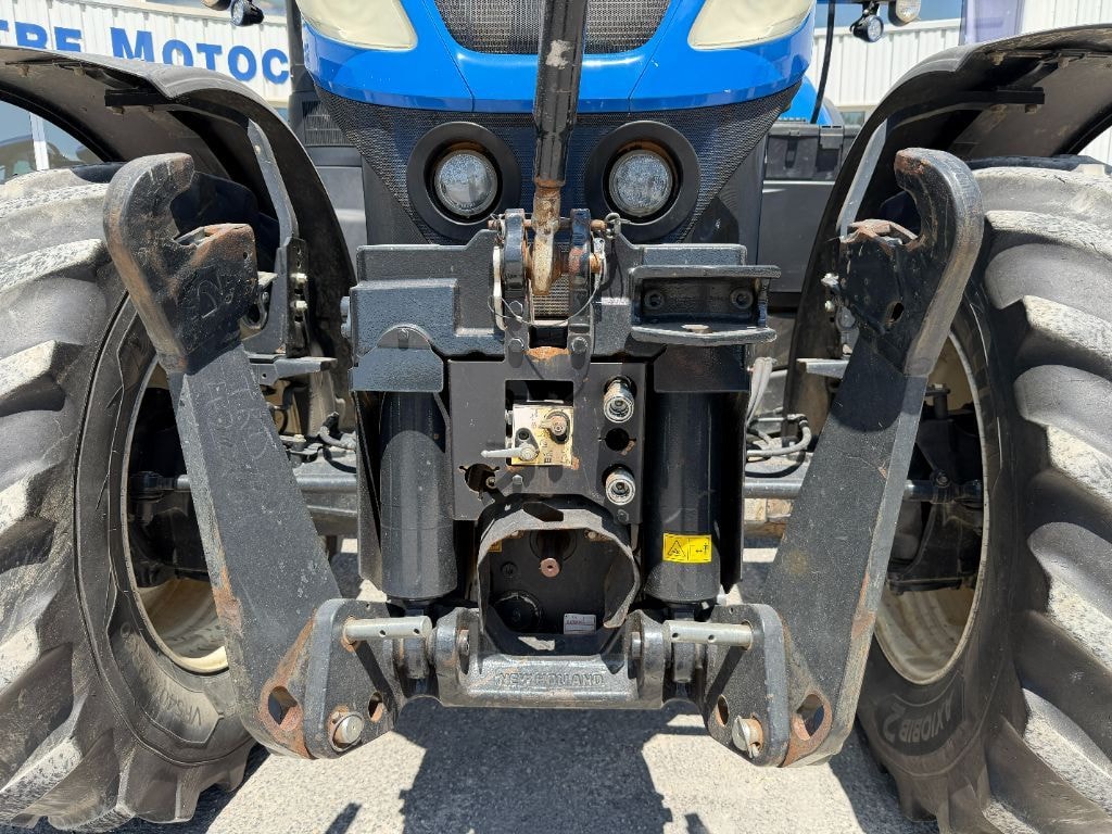 Tracteur NEW HOLLAND T7.245 AC       - photo slide 9