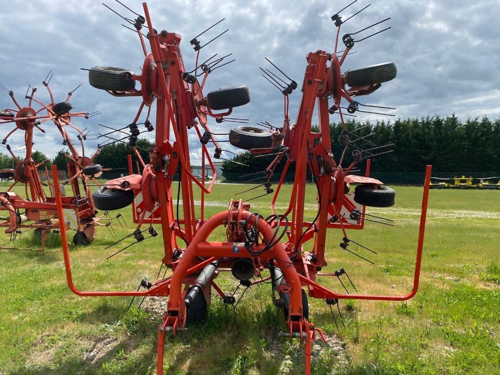 Faneuse KUHN Gf 8702 - photo slide 7