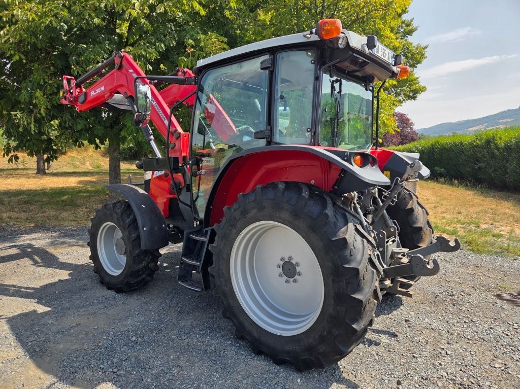 Tracteur chargeur MASSEY FERGUSON 5710 - photo slide 5