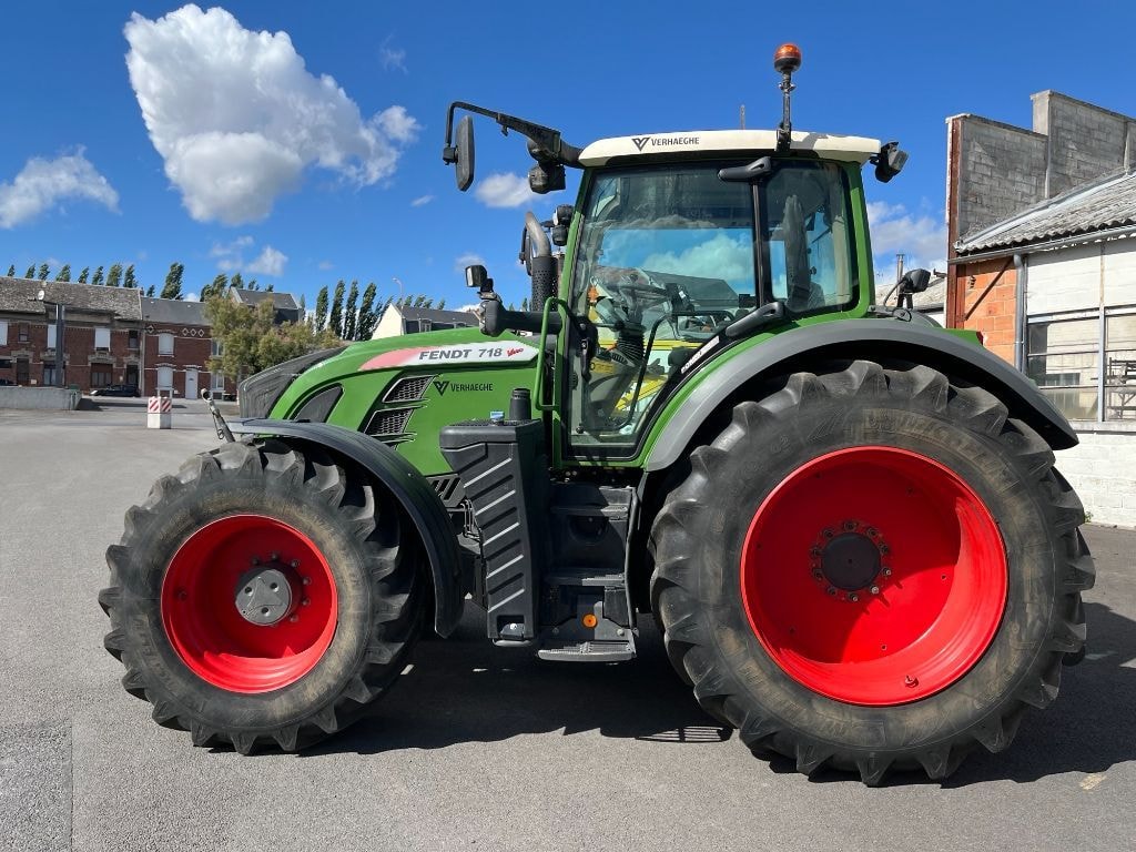 Tracteur FENDT 718 VARIO POWER + - photo slide 4