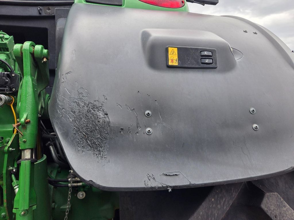 Tracteur JOHN DEERE 6r215 - photo slide 12