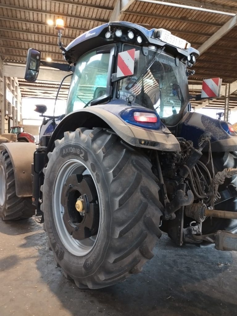 Tracteur NEW HOLLAND T7.270 - photo slide 7