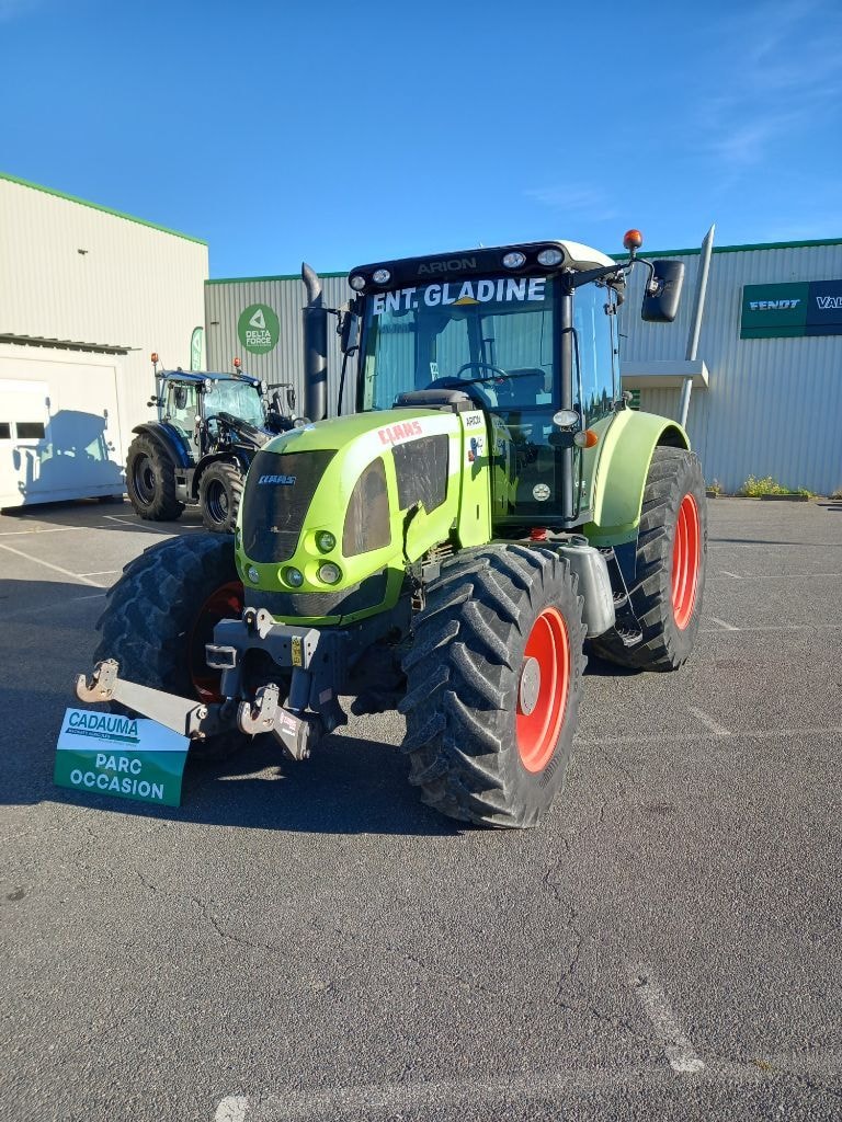 Tracteur CLAAS ARION 640 - photo slide 1