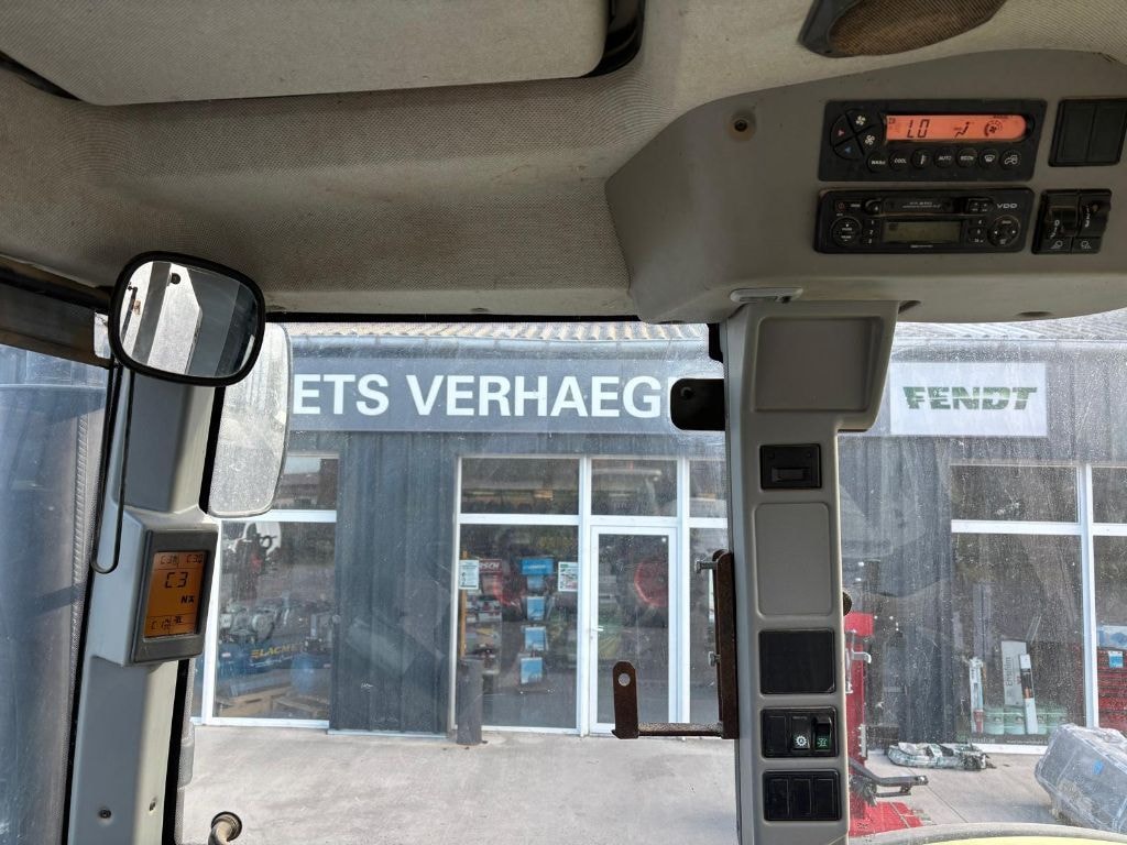 Tracteur CLAAS ARES 657 ATZ - photo slide 28