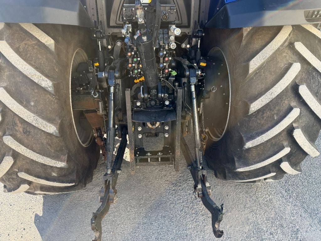 Tracteur NEW HOLLAND T7.245 AC PLMi - photo slide 17