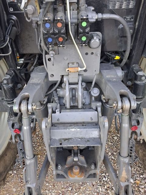 Tracteur VALTRA A105H - photo slide 7