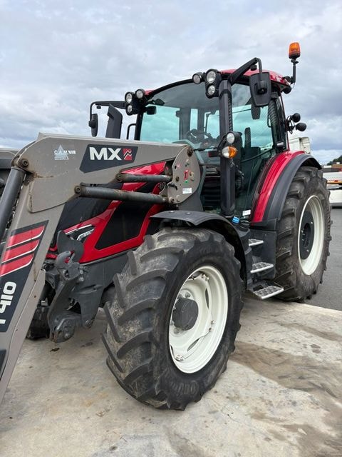 Tracteur chargeur VALTRA G 115 A - photo slide 1