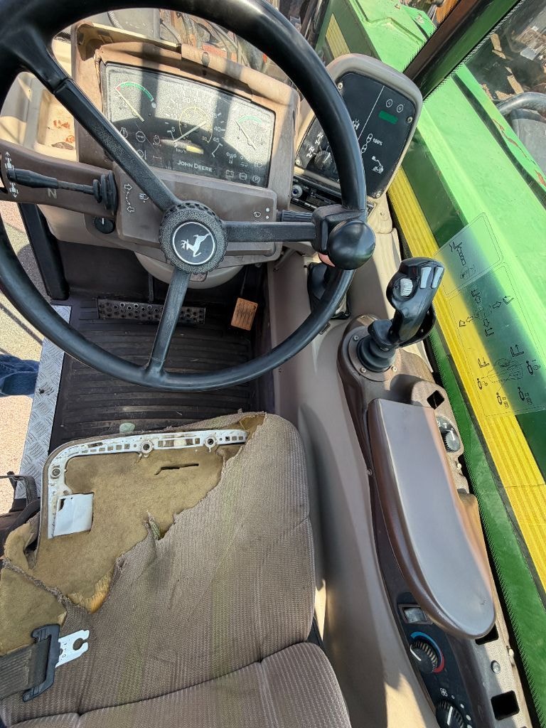Telescopique JOHN DEERE 3220 - photo slide 5