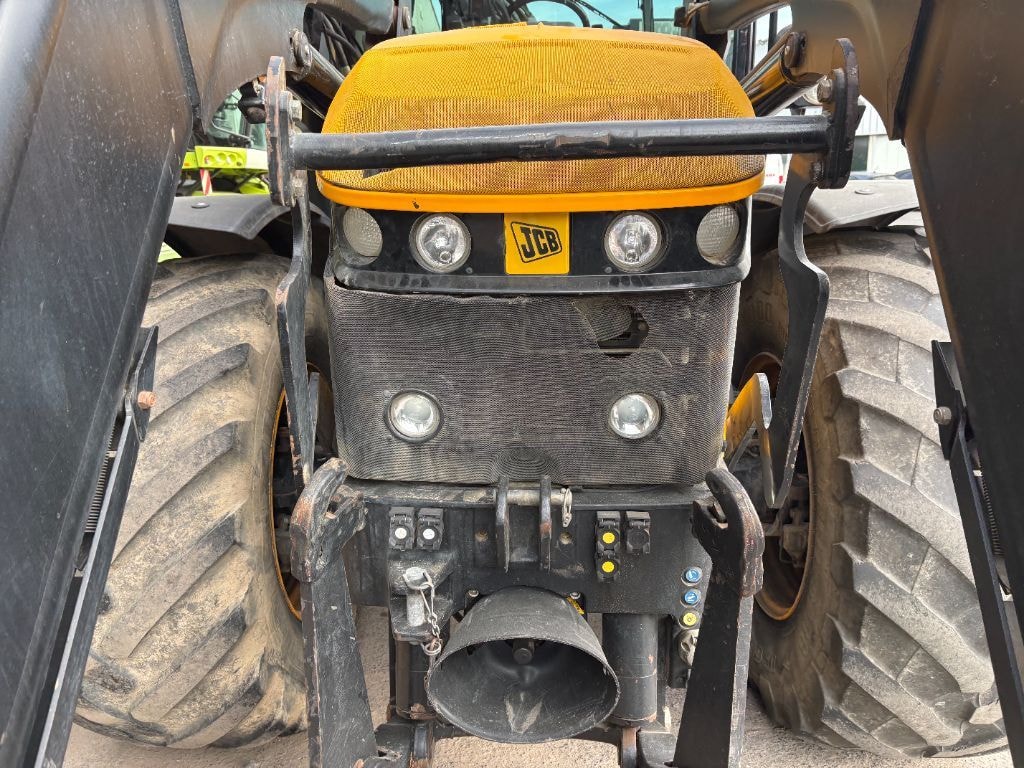 Tracteur JCB FASTRAC 4220 - photo slide 19