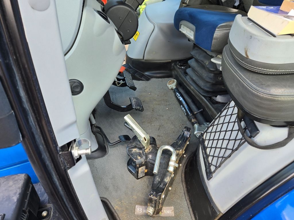 Tracteur NEW HOLLAND T7.210 PC - photo slide 14