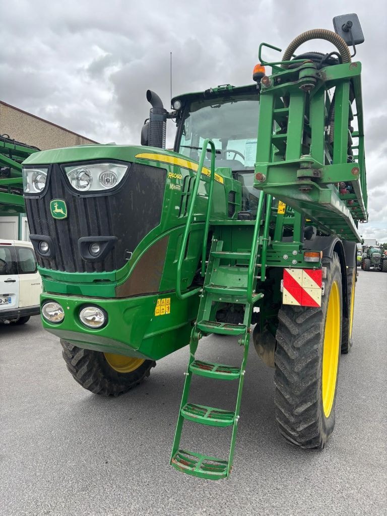 Pulverisateur automoteur JOHN DEERE 4040i - photo slide 2