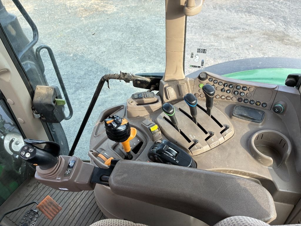 Tracteur chargeur JOHN DEERE 6100 M AUTOQUAD - photo slide 10