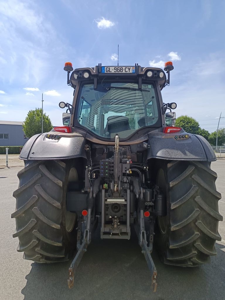 Tracteur chargeur VALTRA N175D - photo slide 6
