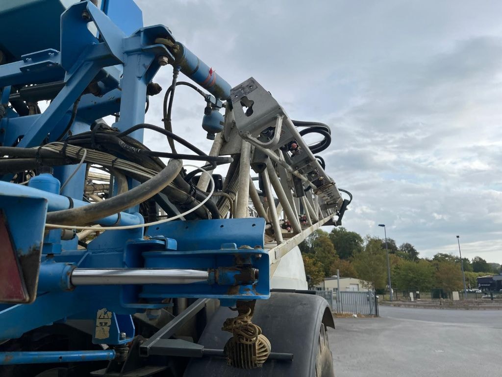 Pulverisateur EVRARD meteor 41H - photo slide 16