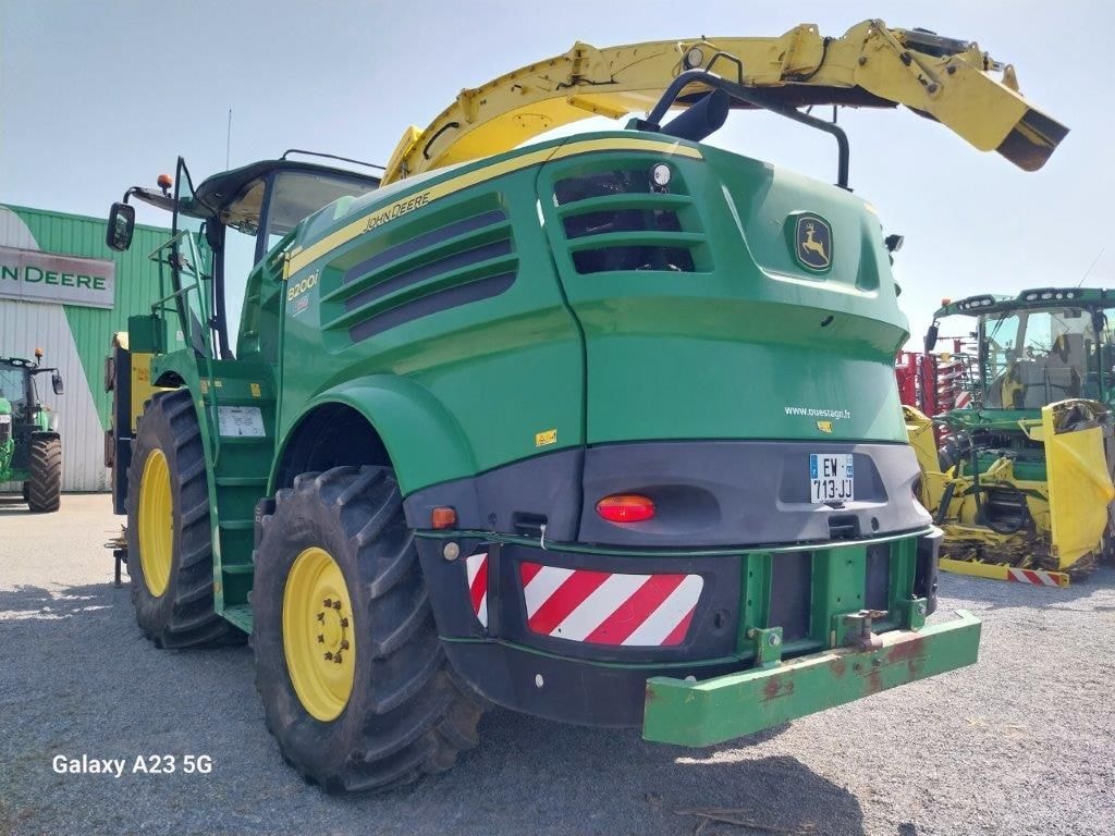 Ensileuse JOHN DEERE 8200i - photo slide 3