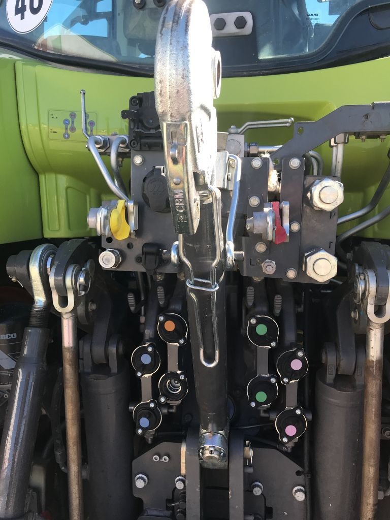 Tracteur chargeur CLAAS ARION 510 - photo slide 8