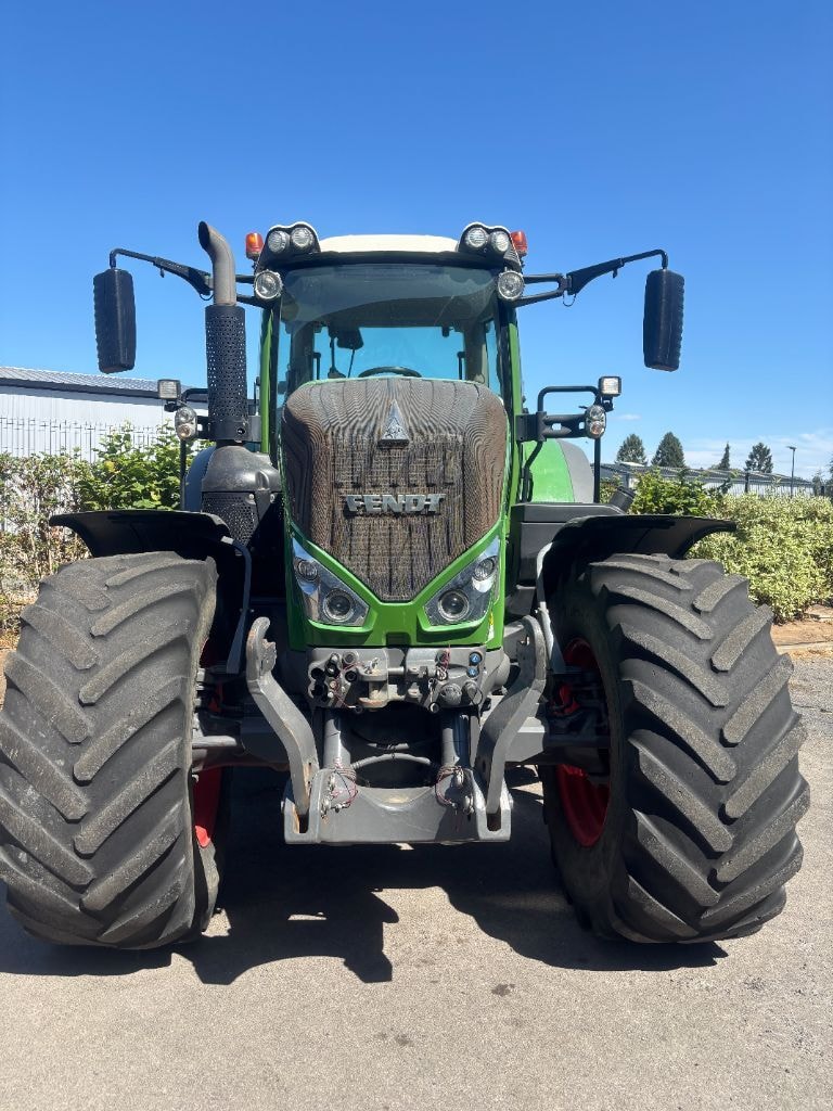 Tracteur FENDT 824 VARIO PROFI + - photo slide 4