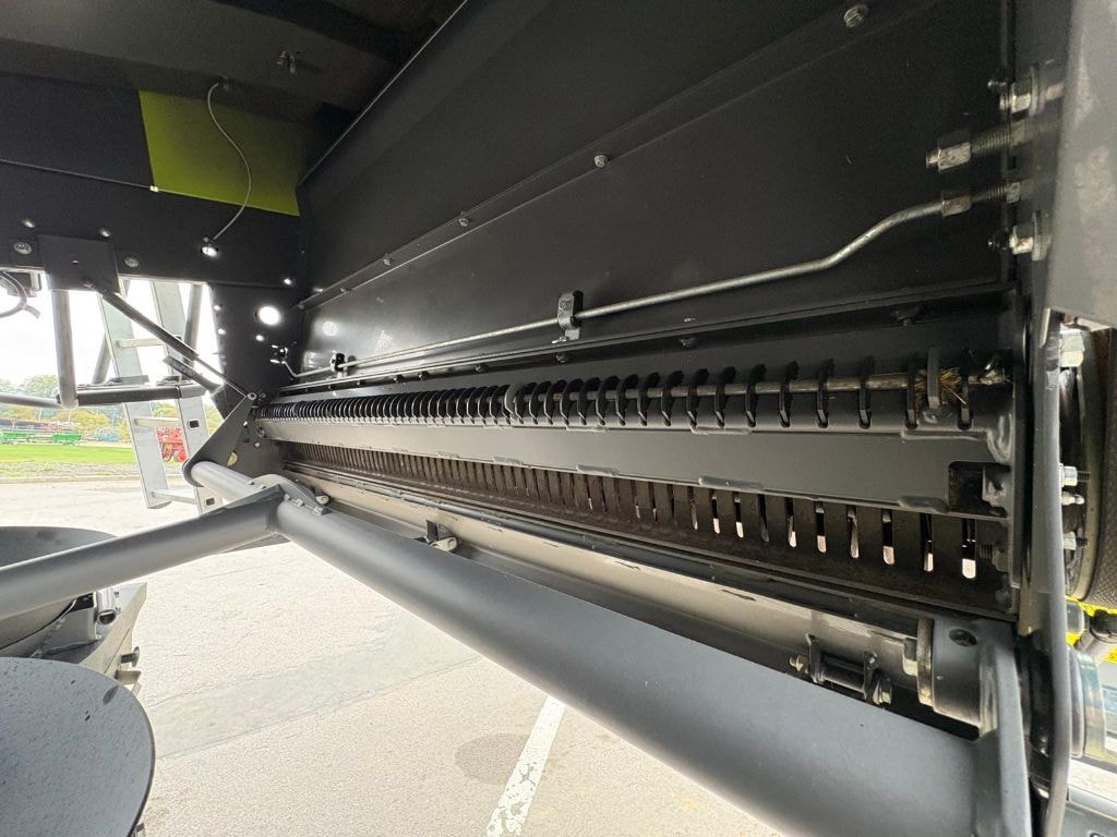 Moissonneuse CLAAS TRION 660 - photo slide 20