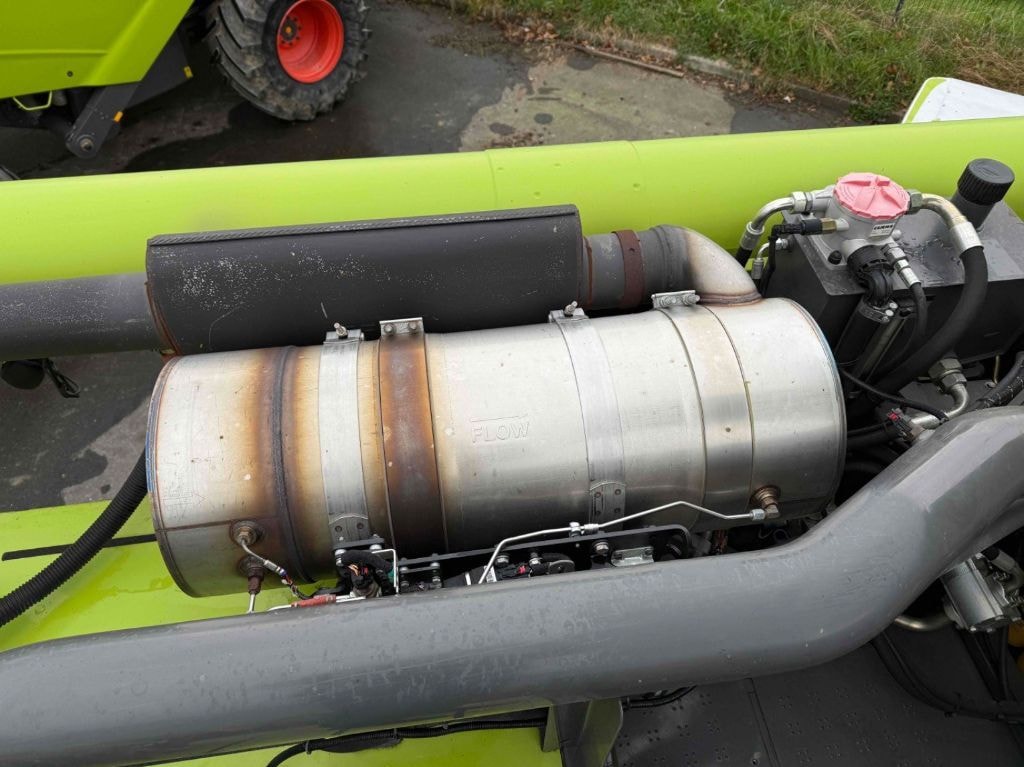 Moissonneuse CLAAS LEXION 670 MONTANA - - photo slide 16