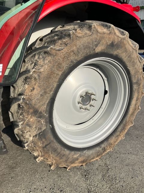 Tracteur chargeur MASSEY FERGUSON 5s115 - photo slide 21