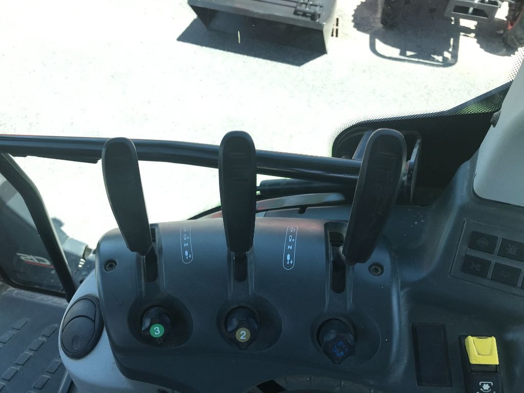 Tracteur CLAAS ARION 430 CIS - photo slide 11