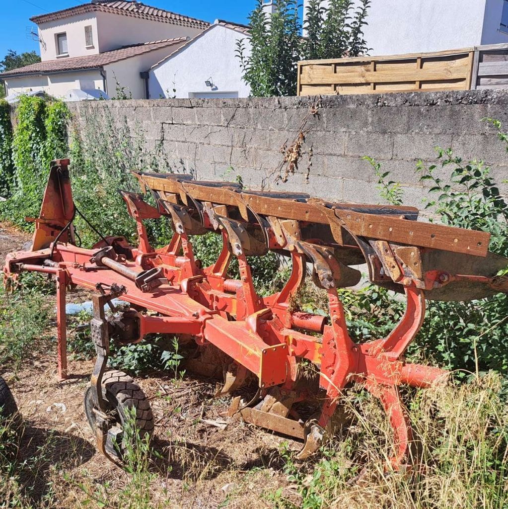 Charrue KUHN M120 - 4 SOCS - photo slide 4