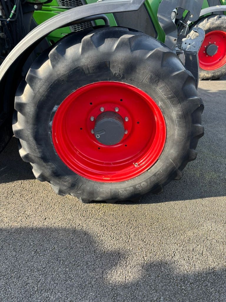 Tracteur chargeur FENDT 513 - photo slide 12