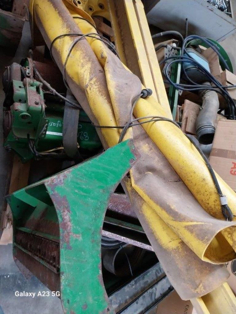 Ensileuse JOHN DEERE 8200i - photo slide 9