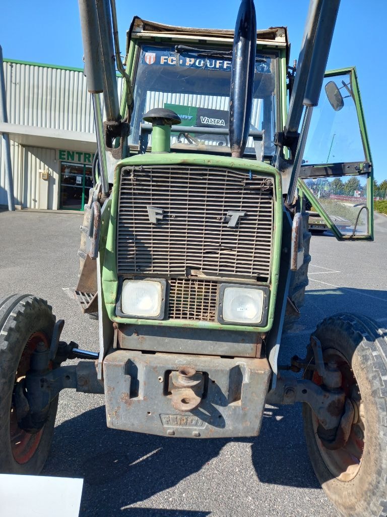 Tracteur chargeur FENDT FARMER 306 LS EHR B - photo slide 9