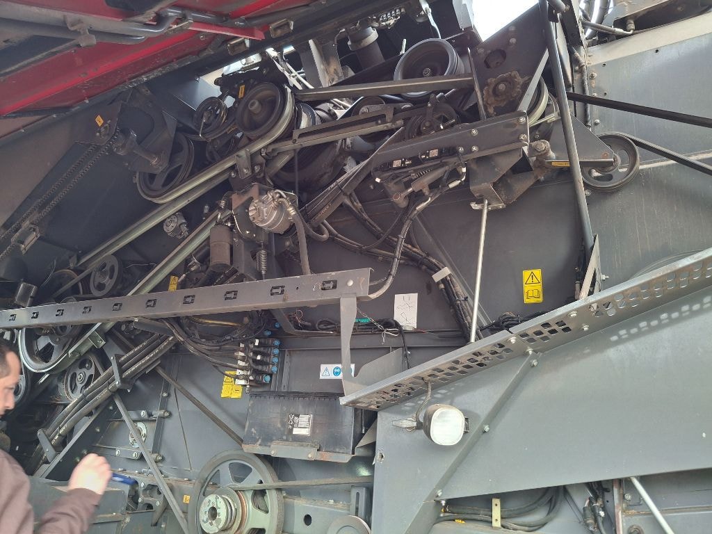 Moissonneuse LAVERDA M 310 MCS - photo slide 15