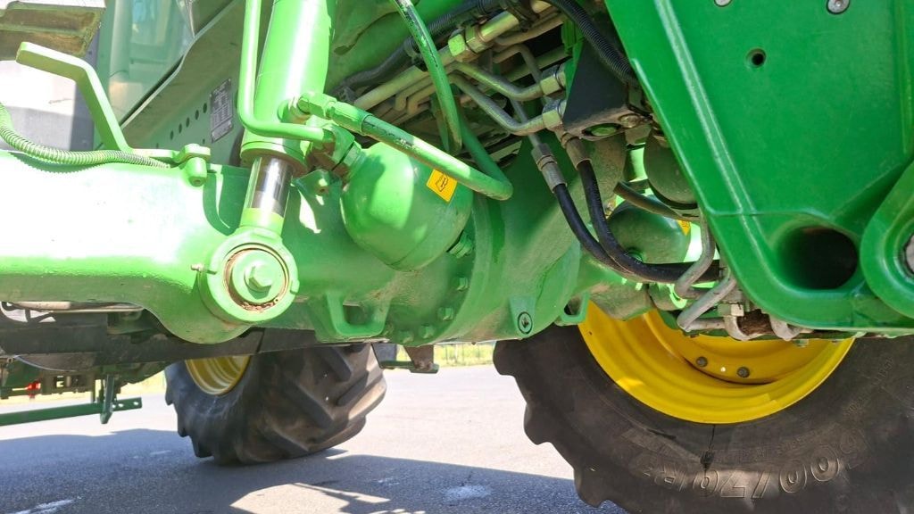 Tracteur JOHN DEERE 6250R - photo slide 8