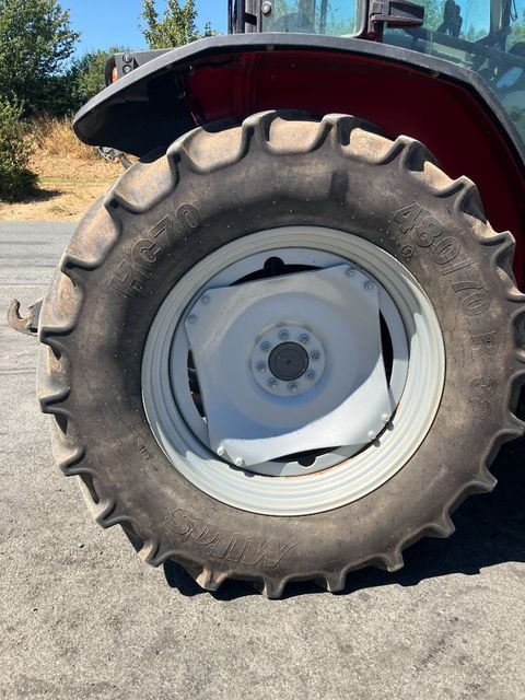 Tracteur chargeur MASSEY FERGUSON 5711M - photo slide 11