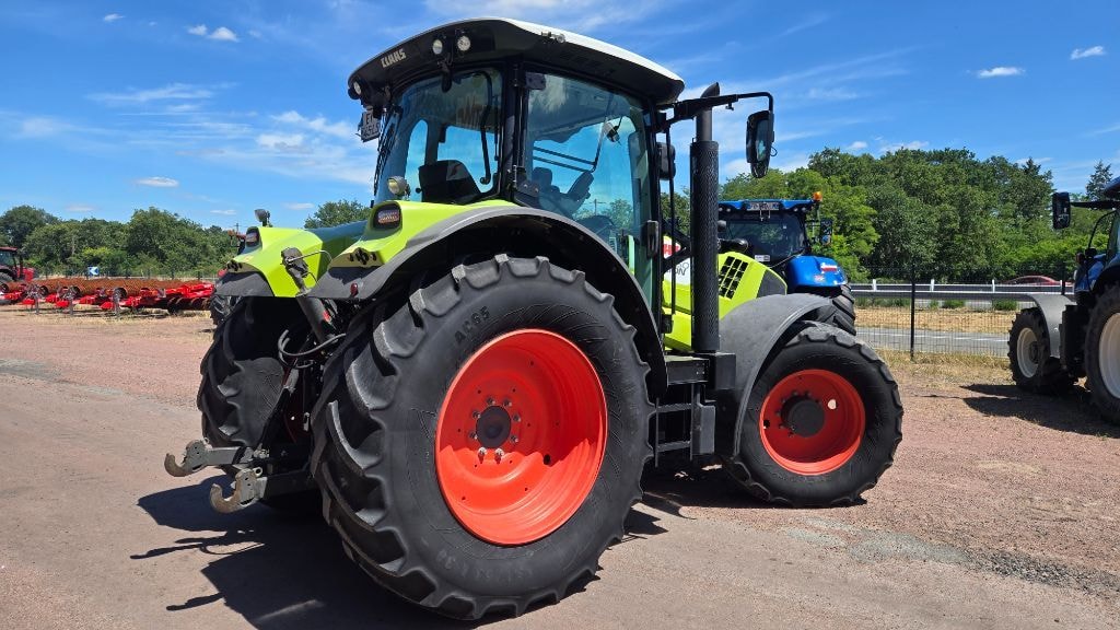 Tracteur CLAAS ARION 650 CMATIC - photo slide 9